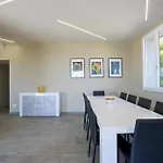 Nipotine Apartment