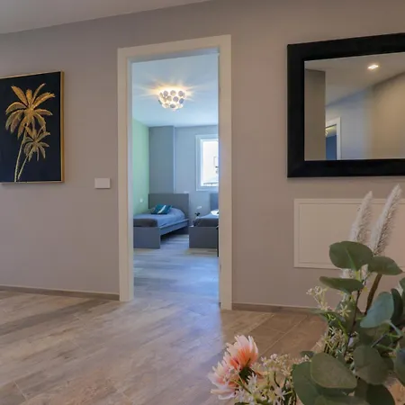 Nipotine Apartment